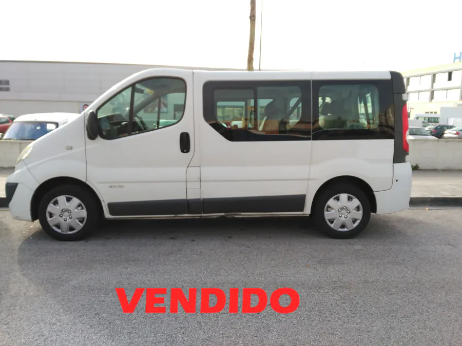 NISSAN PRIMASTAR 9 PLAZAS
